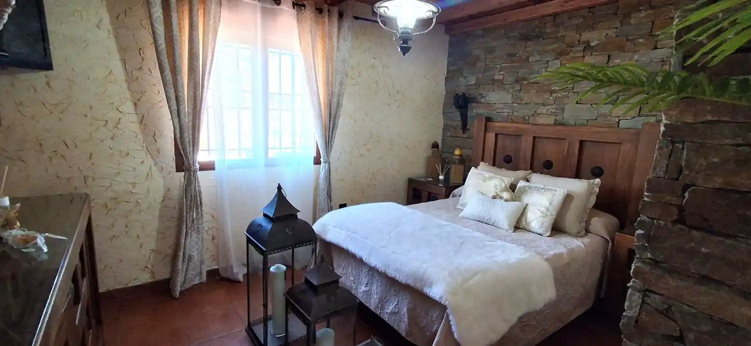 Dormitori de Casa o xalet en venda en Villanueva de Duero amb Calefacció, Jardí privat i Traster