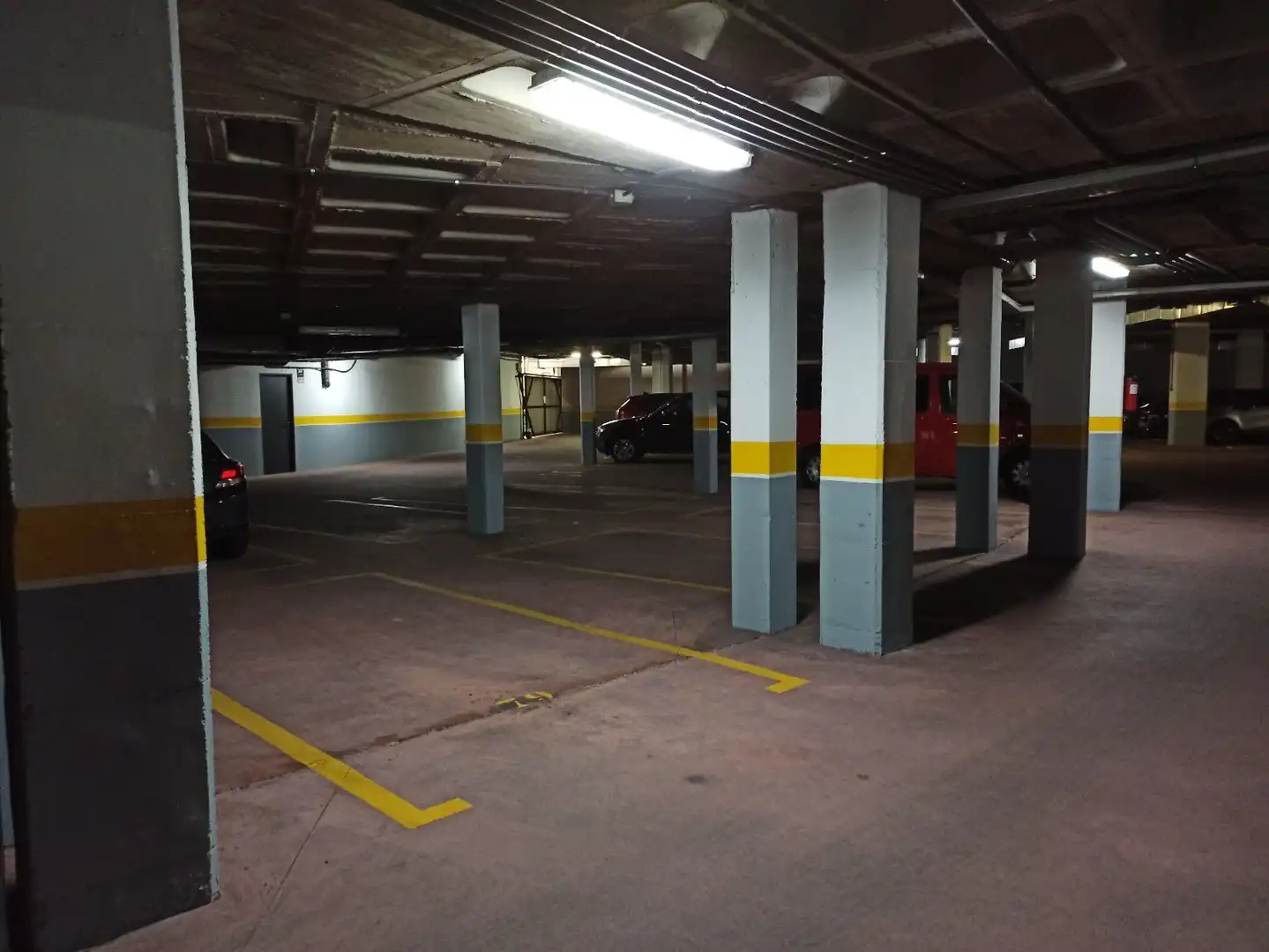 Parking of Office for sale in León Capital   with Heating