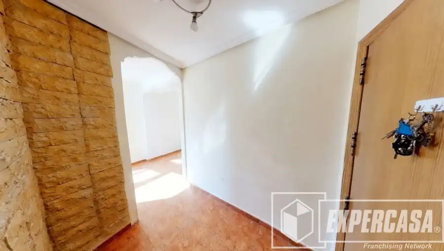 Bedroom of Flat for sale in Valencia  with Terrace and Storage room