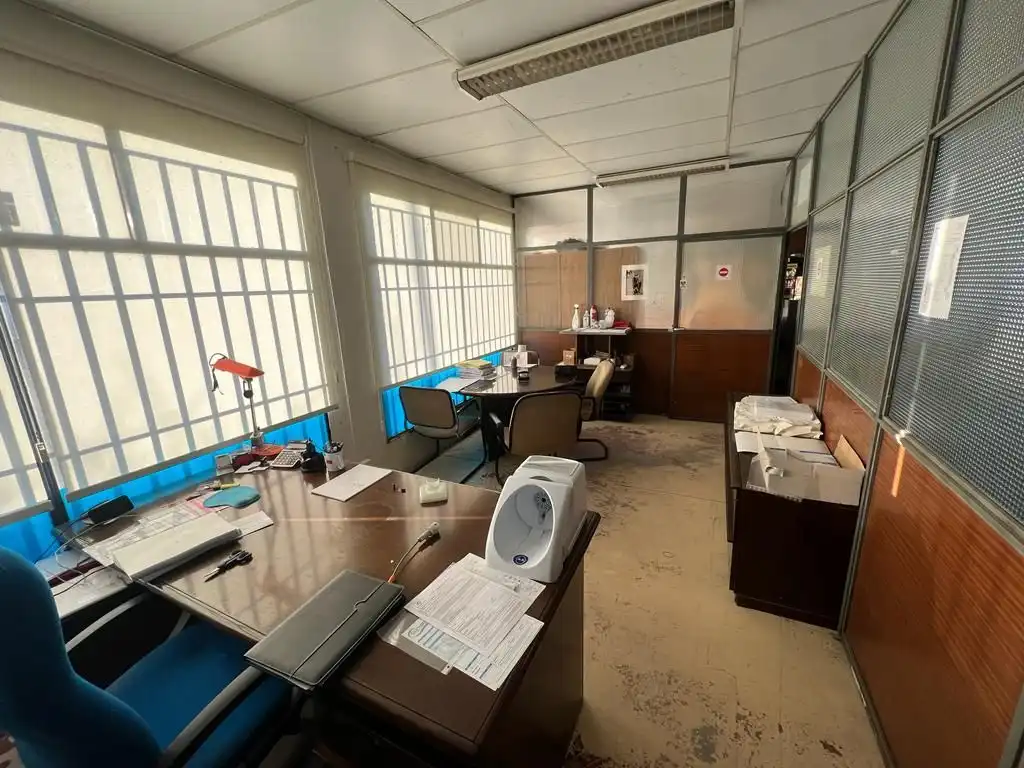 Nave industrial en venta en Nava de la Asunción