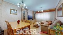 Living room of Flat for sale in Parla  with Air Conditioner and Terrace