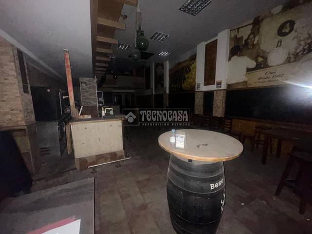 Local comercial en Venta en El Polígono