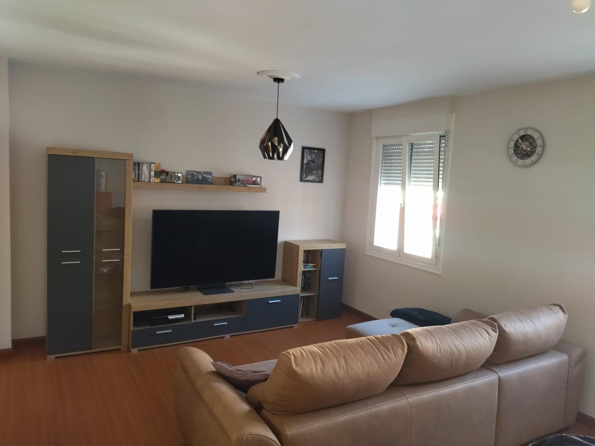 Sala de estar de Piso en venta en Vitoria - Gasteiz con Calefacción y Terraza