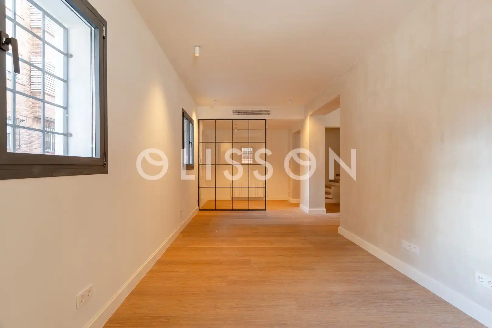 Duplex for sale in  Madrid Capital  with Air Conditioner, Terrace and Storage room