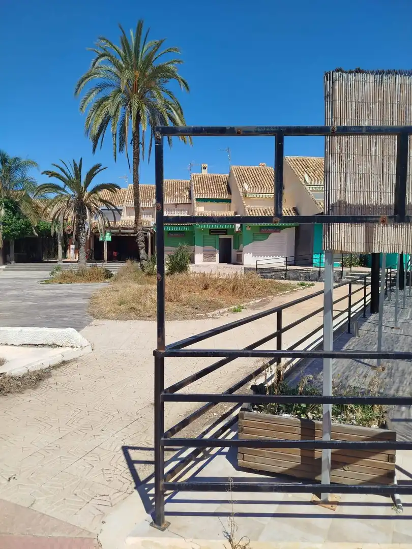 Vista exterior de Nave industrial en venta en Mazarrón