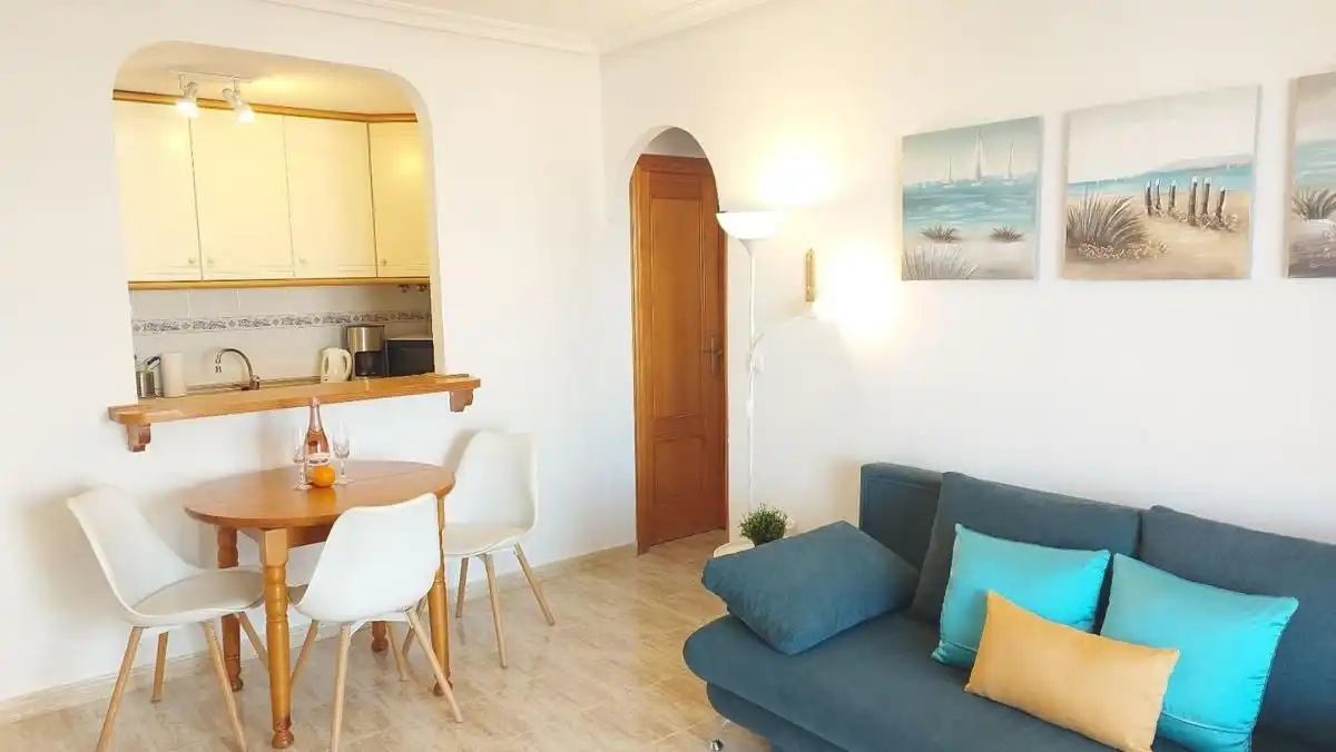 Apartment with pool for sale in Los Arenales del Sol, imagen 2
