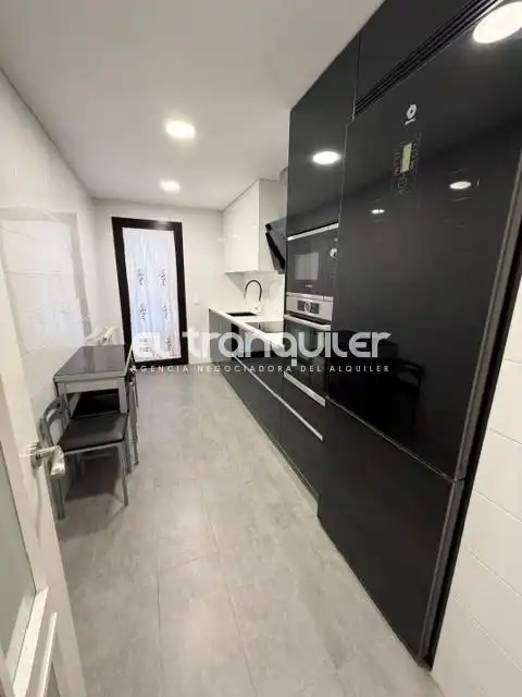 Piso de alquiler en Calle Fernando VII, San José - Buenos Aires
