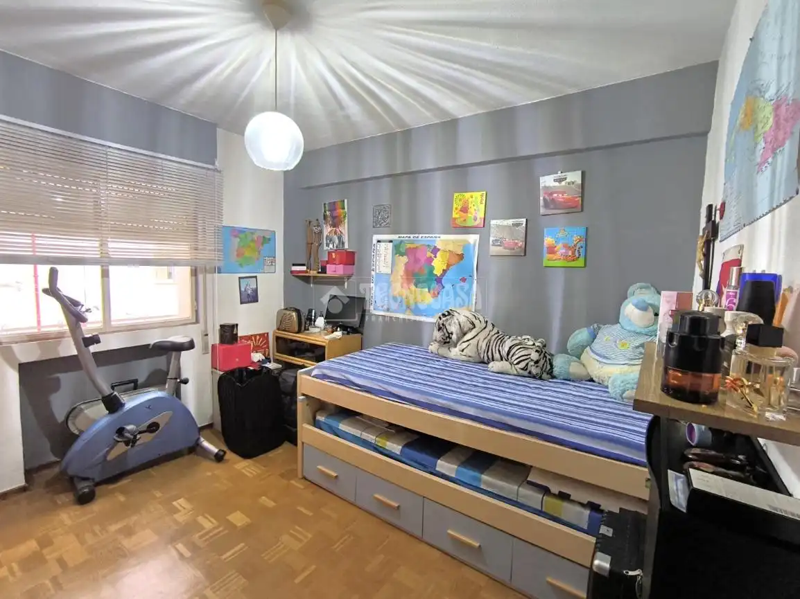 Habitación de Piso en venta en Alcalá de Henares con Aire acondicionado, Calefacción y Parquet