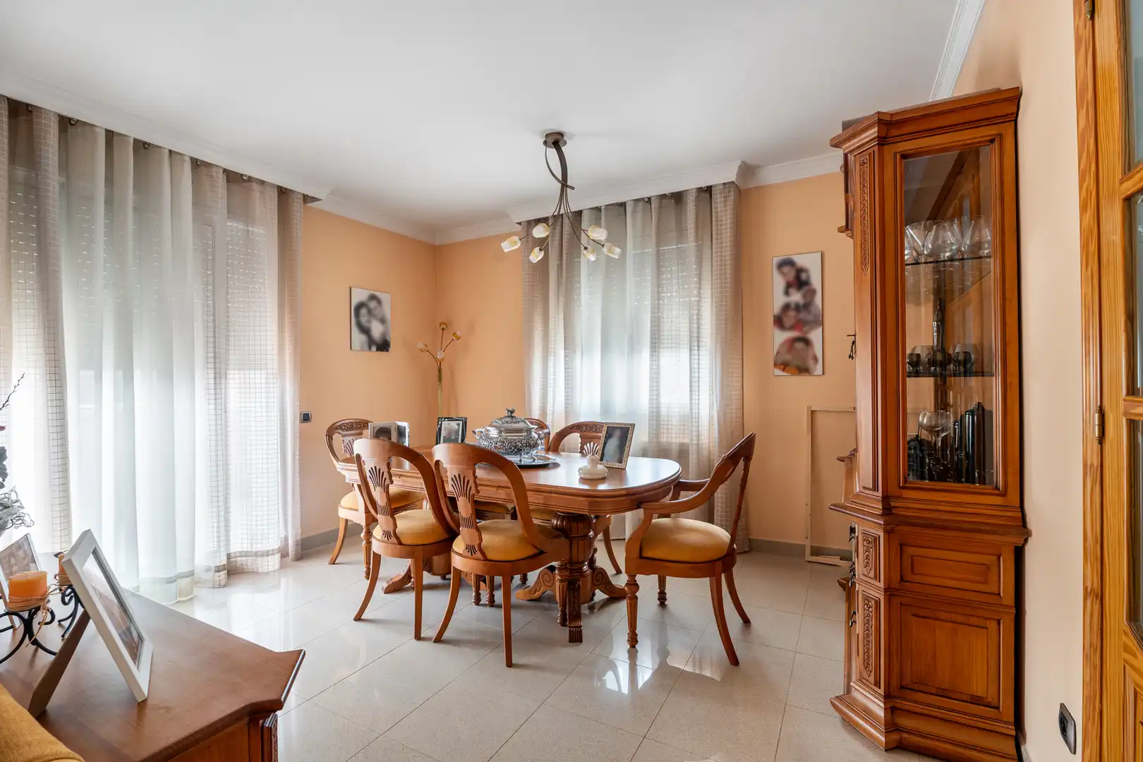 Casa con terraza en venta en Avinguda de la Mare de Déu del Carme, imagen 2