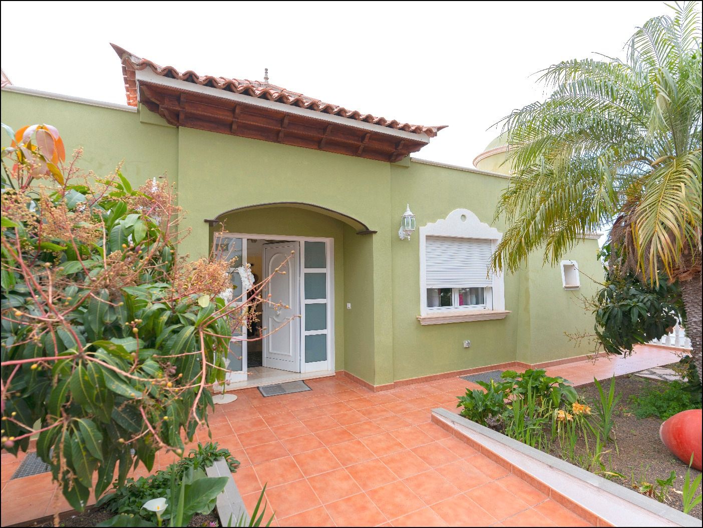 Vista exterior de Casa o xalet en venda en La Orotava amb Jardí privat, Terrassa i Traster