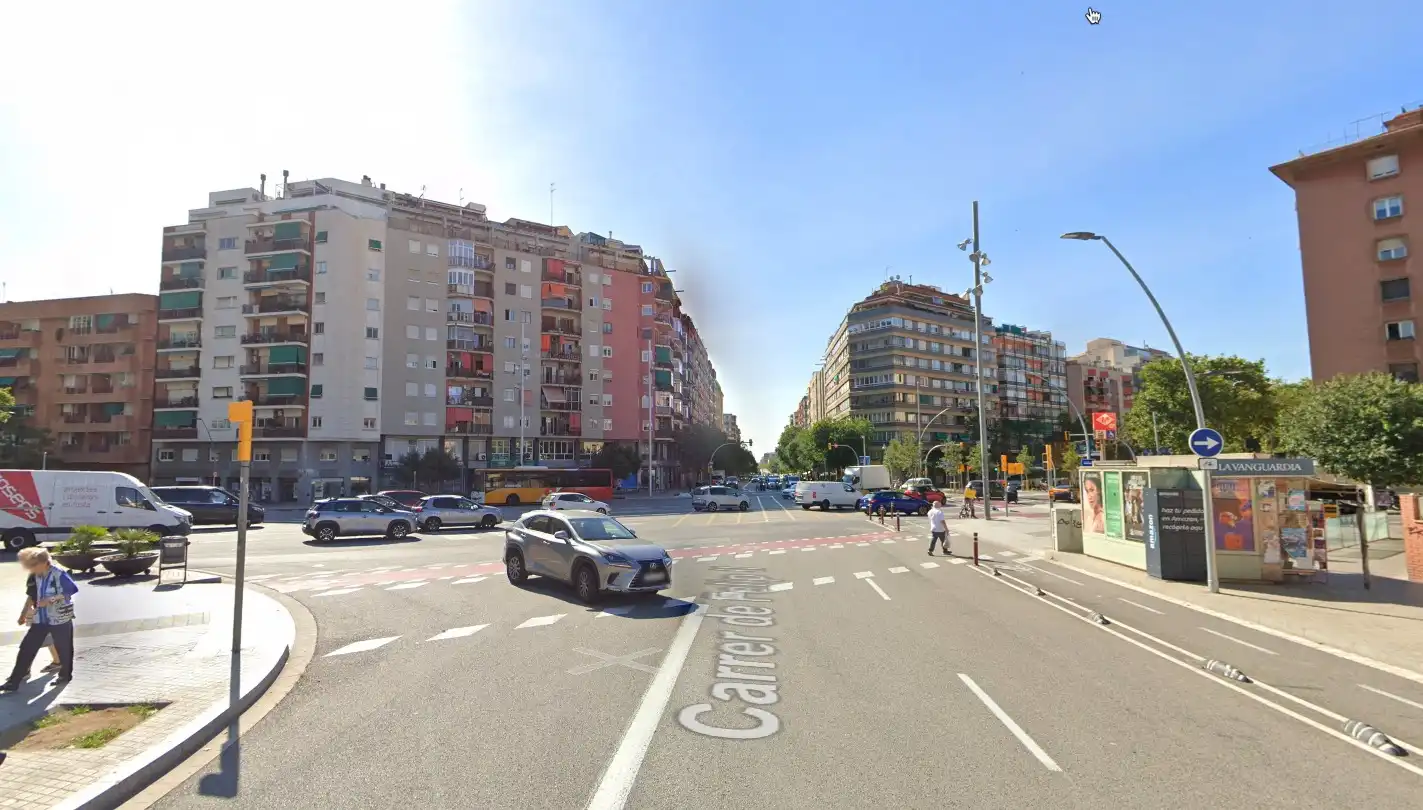 Außenansicht von Lagerraum zum Verkauf in Barcelona
