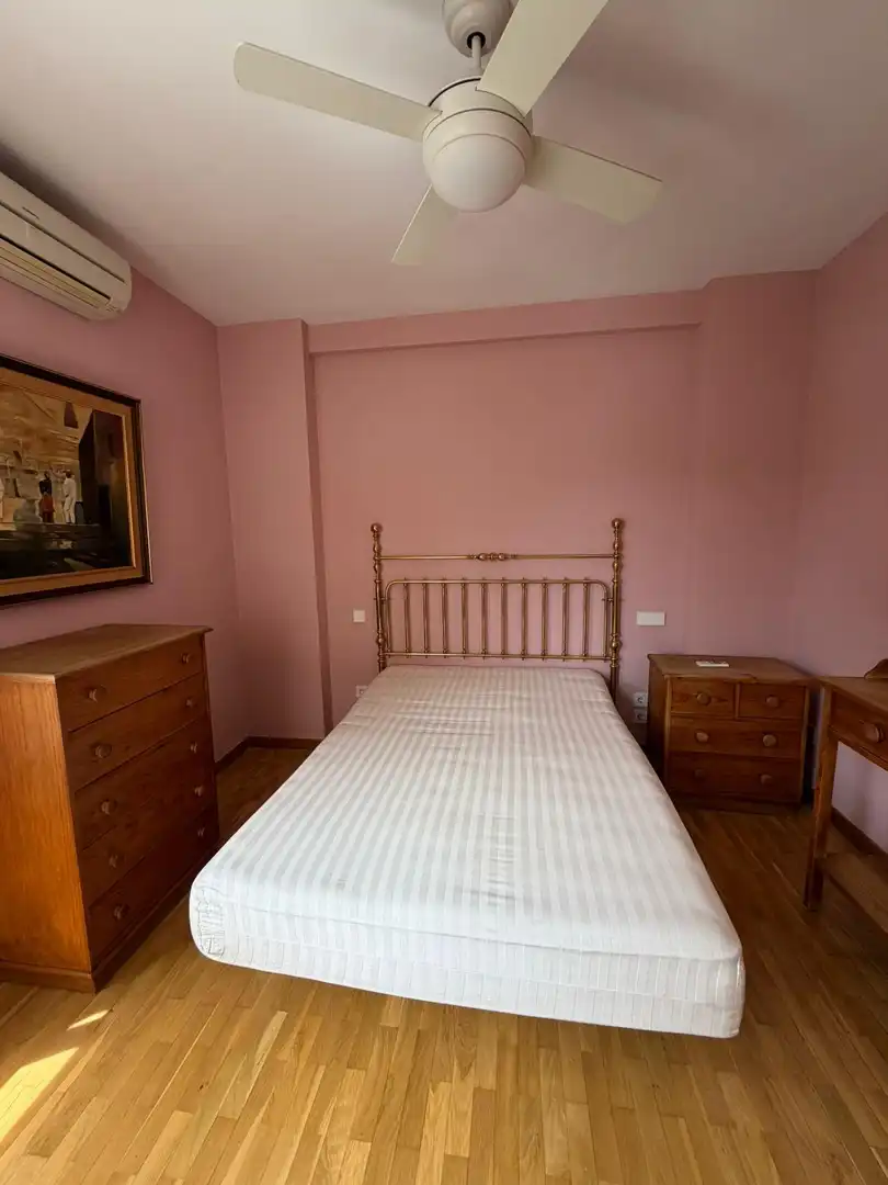 Habitación de Piso de alquiler en Madrid con Aire acondicionado, Calefacción y Parquet