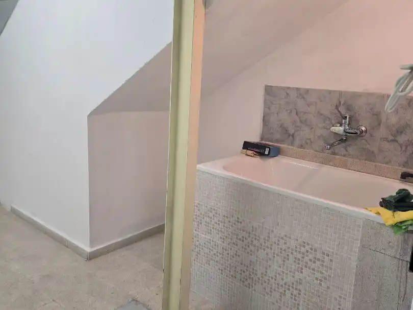 Baño de Local de alquiler en Salamanca con Aire acondicionado