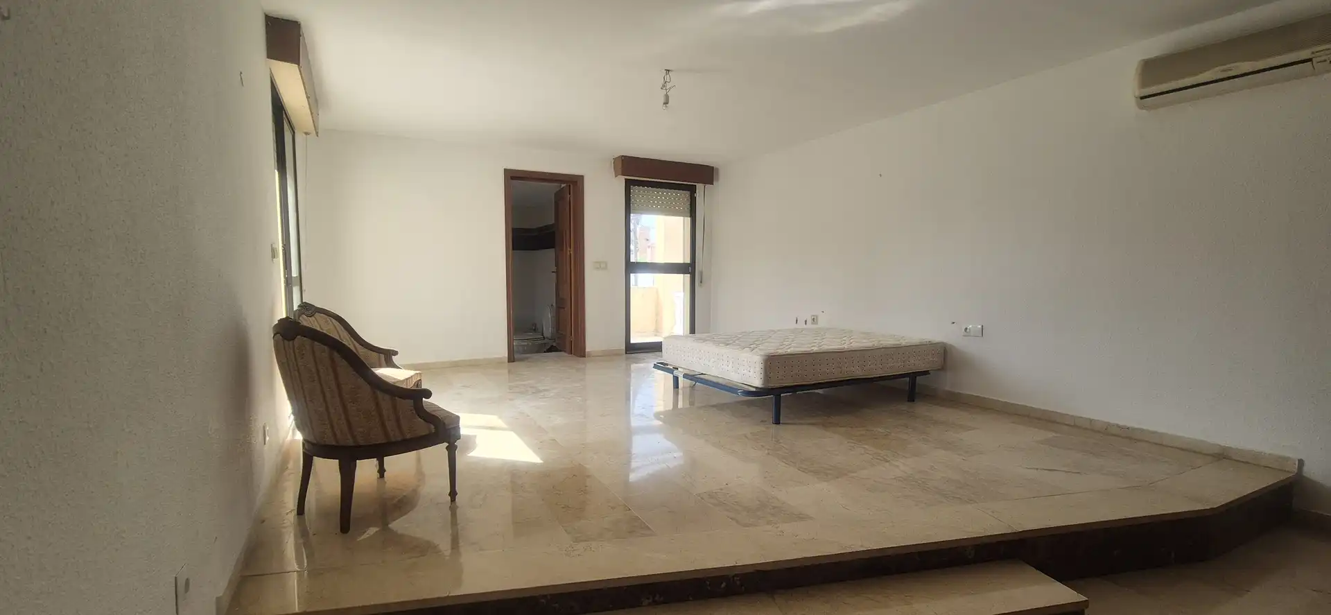 Living room of Detached homes for sale in Benalmádena  with Storage room, Swimming Pool and Balcony