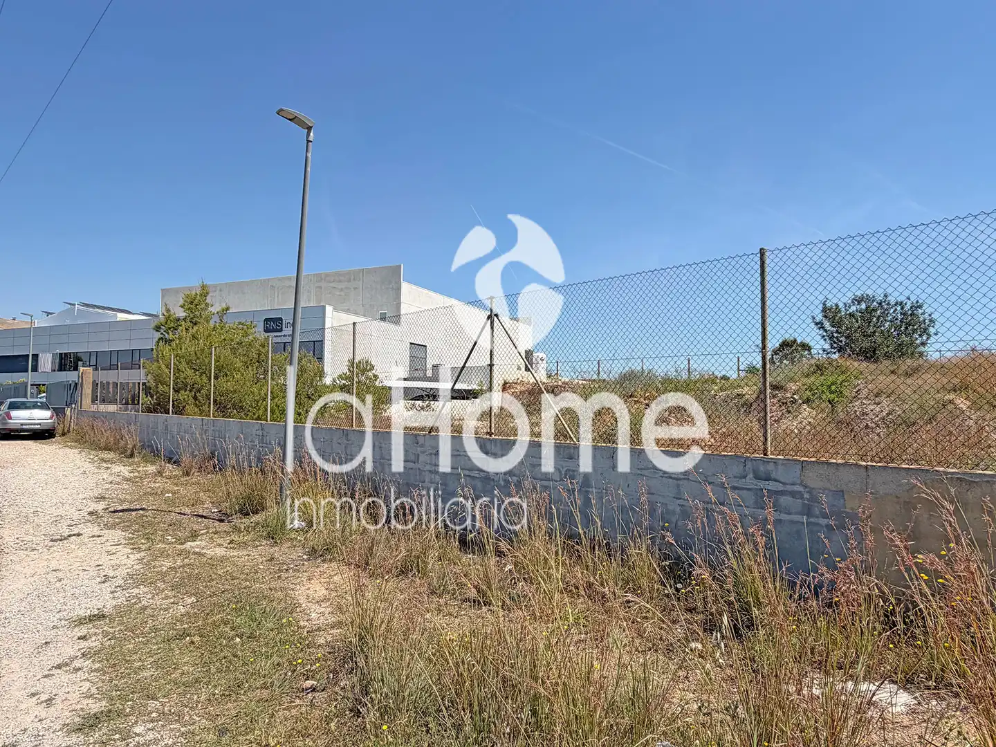 Terreno industrial en venta en Moncada
