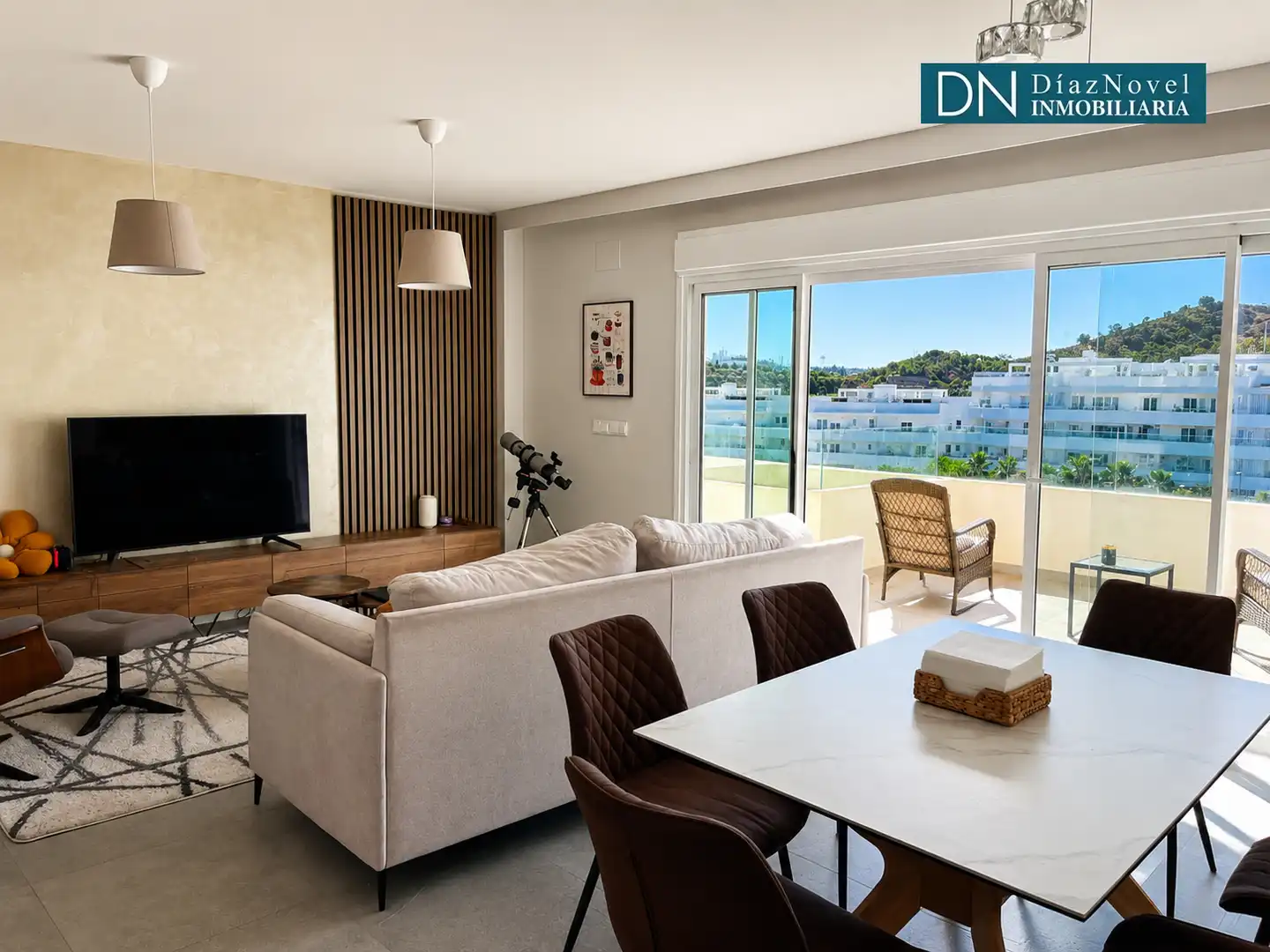Sala de estar de Ático en venta en Málaga con Aire acondicionado, Calefacción y Terraza