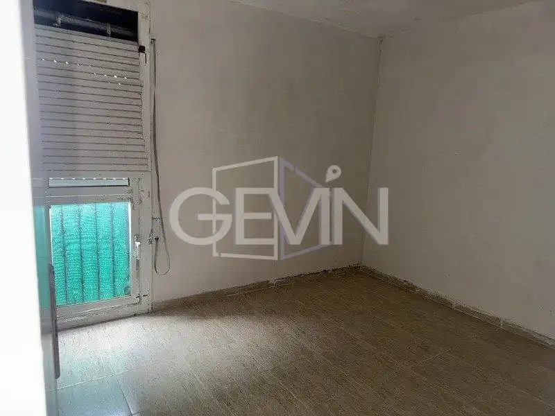 Bedroom of Flat for sale in Sabadell