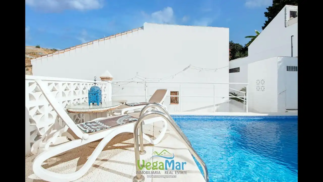 Casa o xalet en venda a Torre Vigia, La Herradura centro