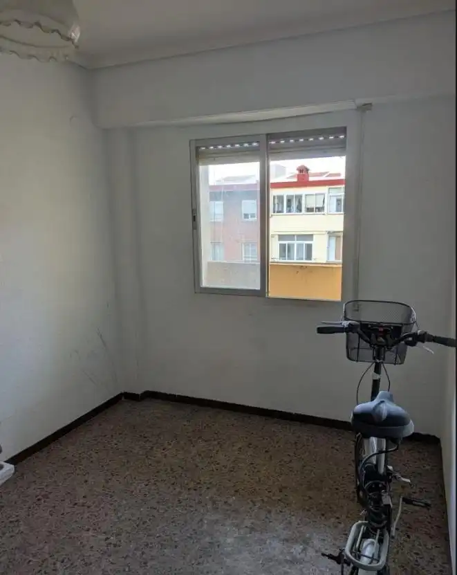 Habitación de Apartamento en venta en Dénia con Balcón