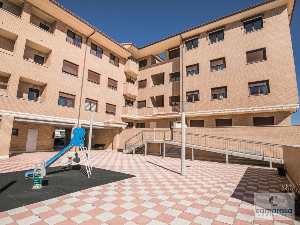 Vista exterior de Pis de lloguer en Ávila Capital