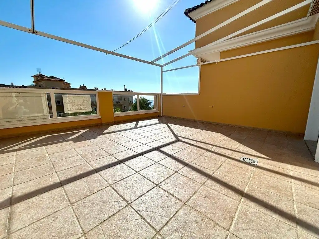 Terrassa de Àtic en venda en Orihuela amb Terrassa, Balcó i Piscina comunitària