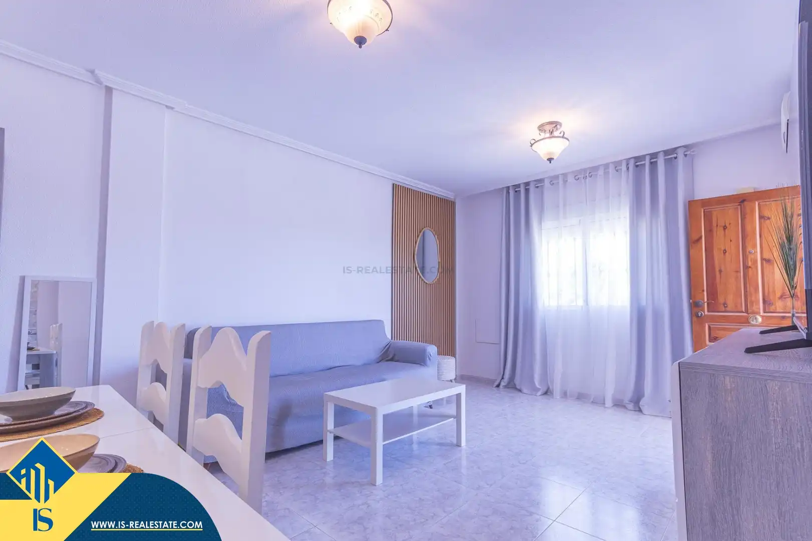 Sala d'estar de Casa o xalet de lloguer en Orihuela amb Aire condicionat, Terrassa i Moblat