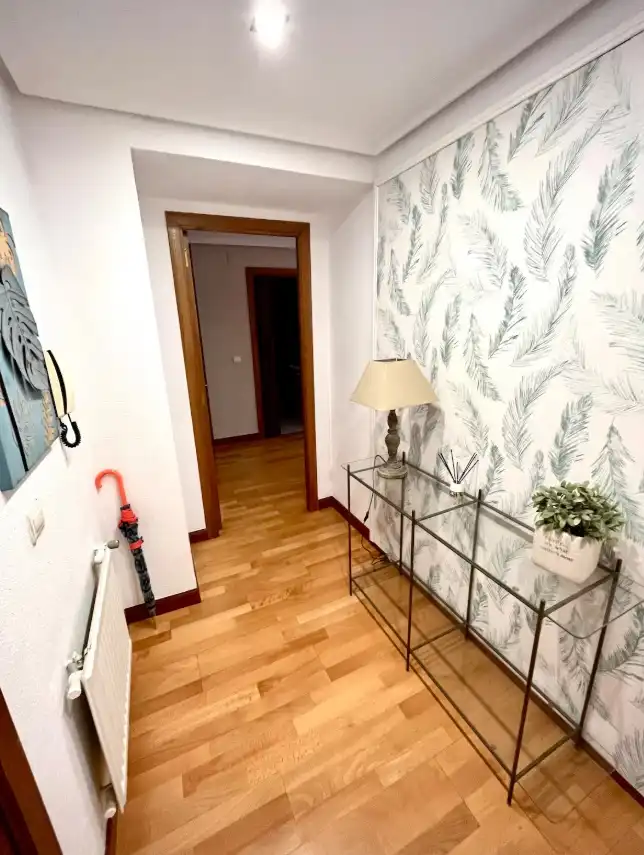 Apartamento de alquiler en Parque Virgen del Manzano, 28, Reyes Católicos