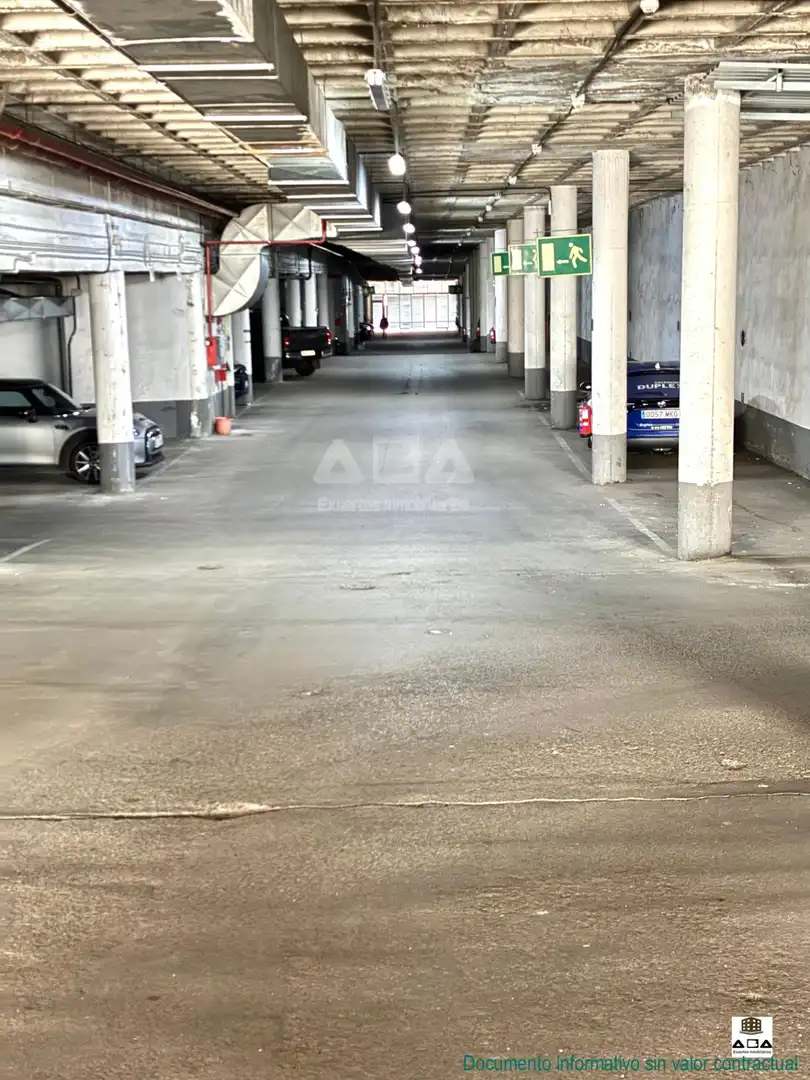 Parking of Garage for sale in Madrid