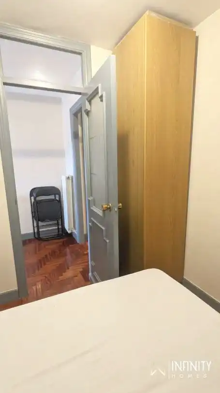Flat with terrace to rent in Sabino Arana Etorbidea, imagen 8