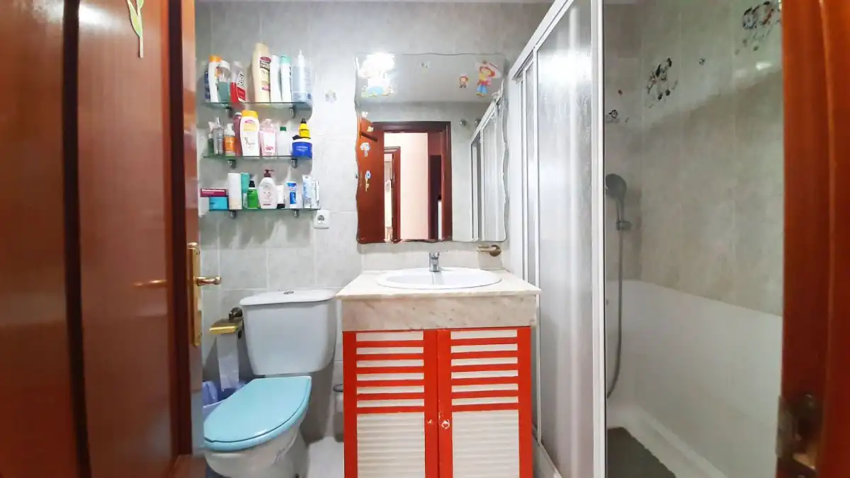 Baño de Piso en venta en Torremolinos con Terraza