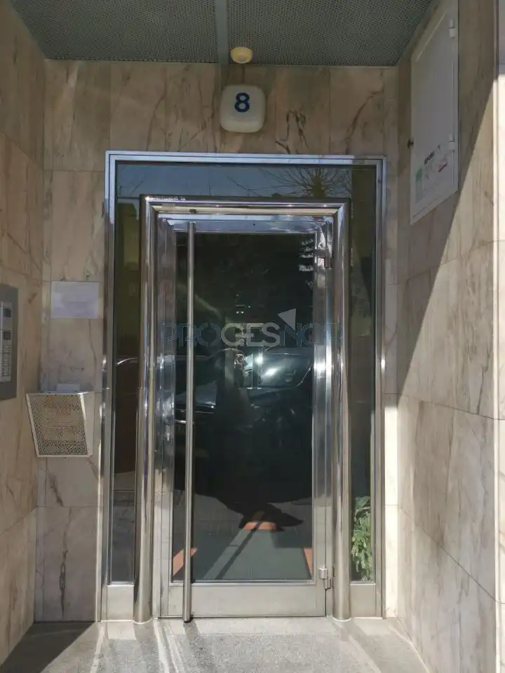 Piso en venta en León Capital  con Calefacción, Trastero y Balcón
