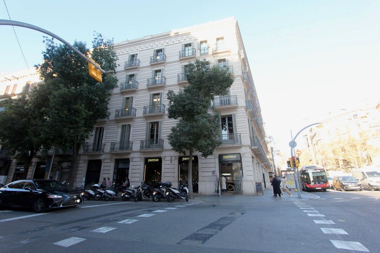 Vista exterior de Oficina de alquiler en  Barcelona Capital con Aire acondicionado, Calefacción y Amueblado