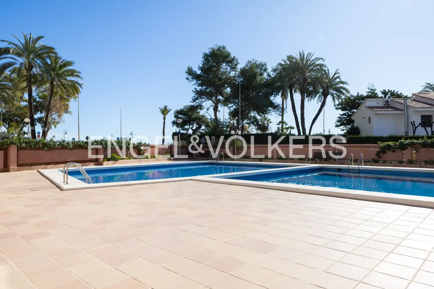 Swimming pool of Flat for sale in Benicasim / Benicàssim  with Air Conditioner, Heating and Private garden