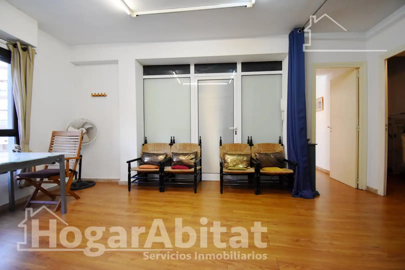 Wohnung zum Verkauf in Oliva mit Klimaanlage, Heizung und Parkett