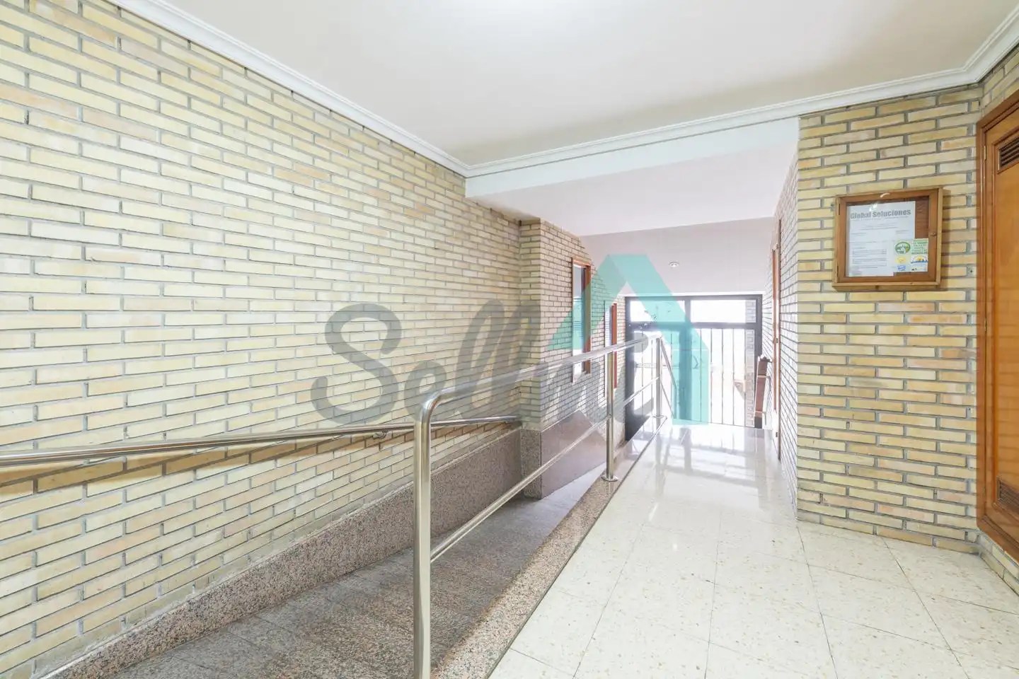 Flat for rent in Llano Ponte, Milán - Pumarín