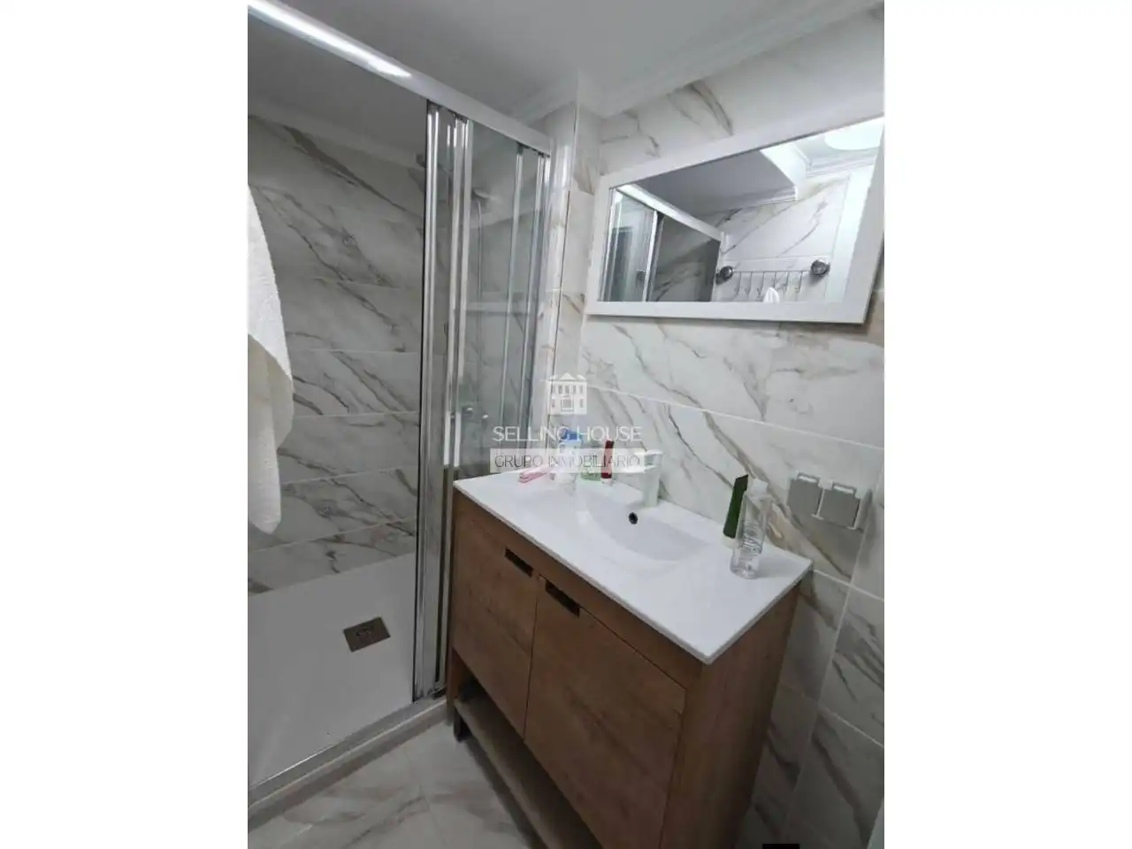 Baño de Piso en venta en Xirivella con Aire acondicionado y Amueblado