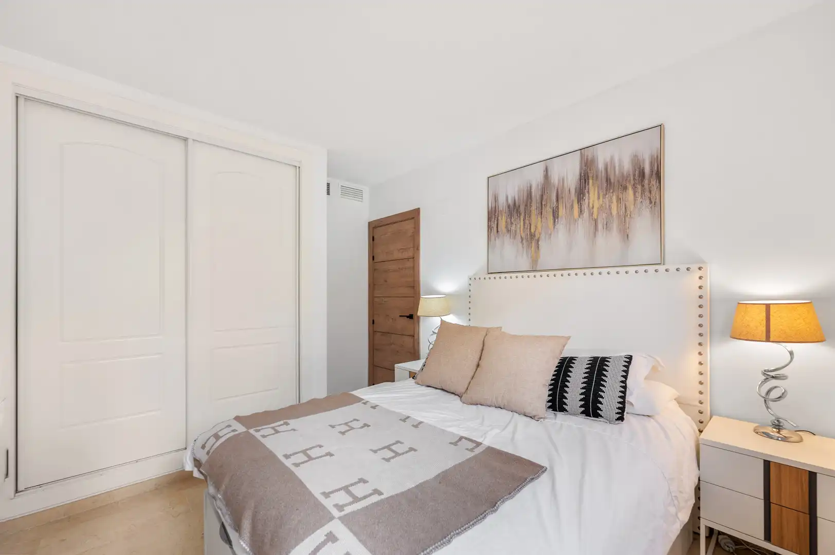 Dormitori de Apartament en venda en Marbella amb Terrassa, Traster i Piscina