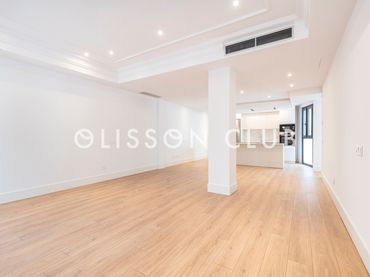 Flat with pool for sale in Moncloa - Aravaca