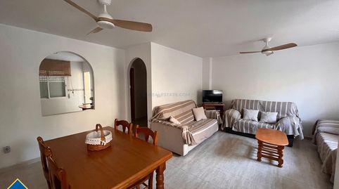 Casa con terraza en la provincia de Alicante, en la ciudad de Orihuela Costa. 3 habitaciones | 105 m² | A 400 metros del mar
