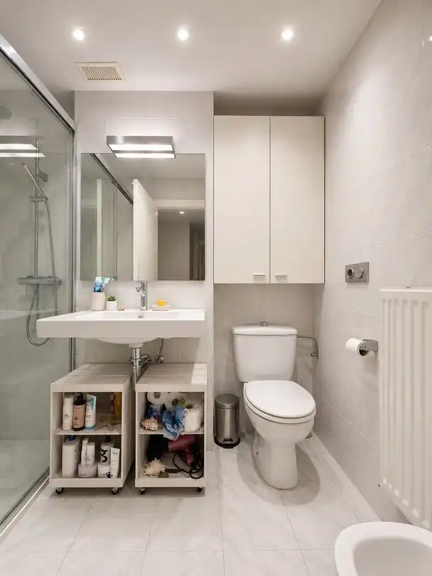 Baño de Piso en venta en Donostia - San Sebastián  con Calefacción y Balcón