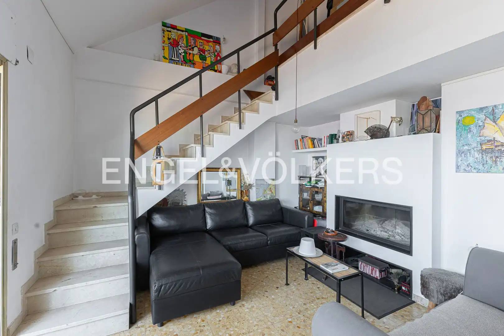 Sala d'estar de Dúplex en venda en Barcelona amb Calefacció i Terrassa