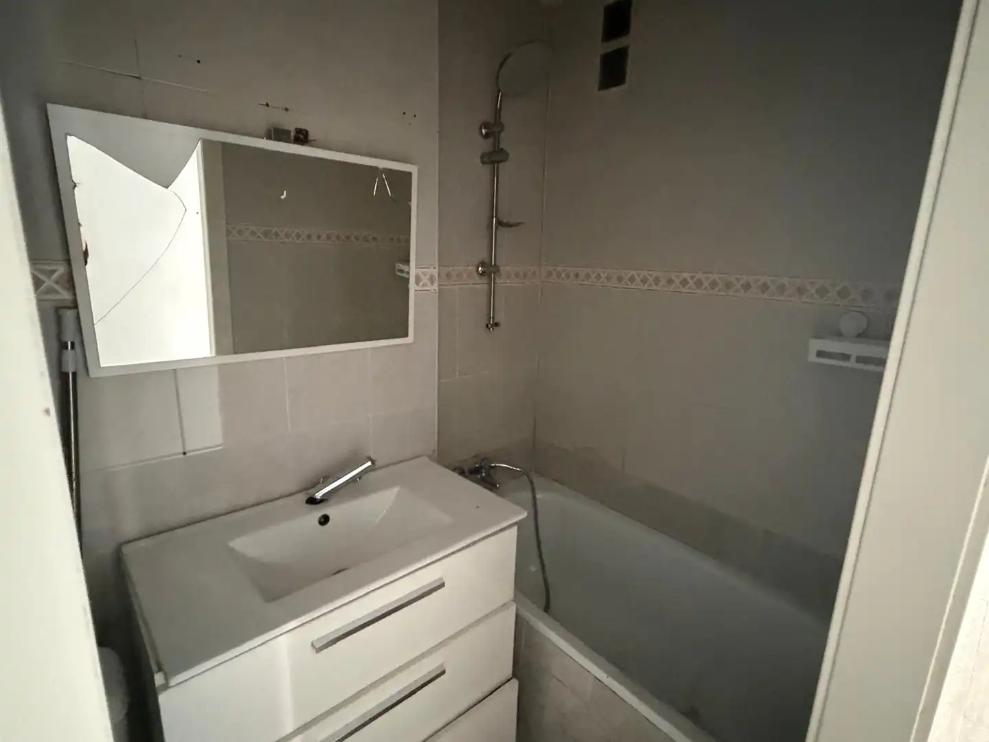 Bany de Pis en venda en Tarragona