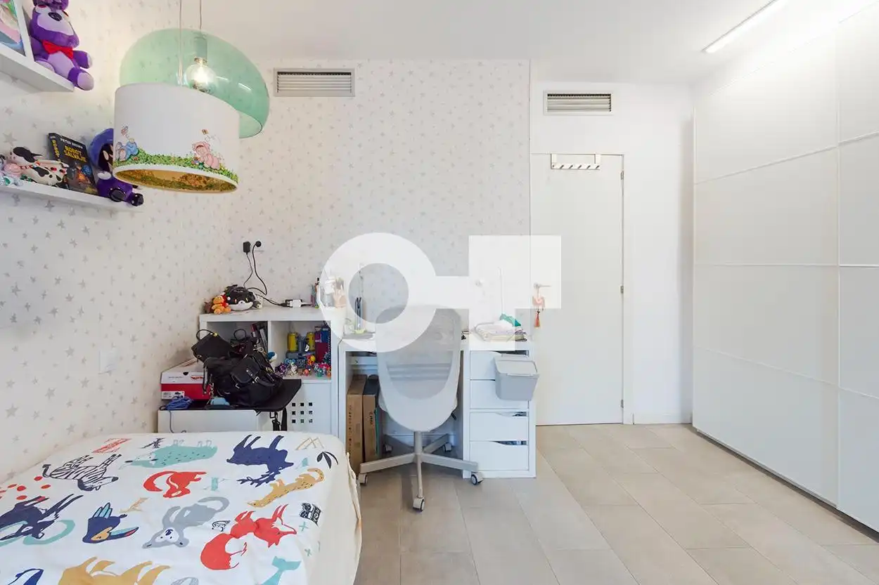 Habitación de Ático en venta en Barcelona con Aire acondicionado, Calefacción y Terraza