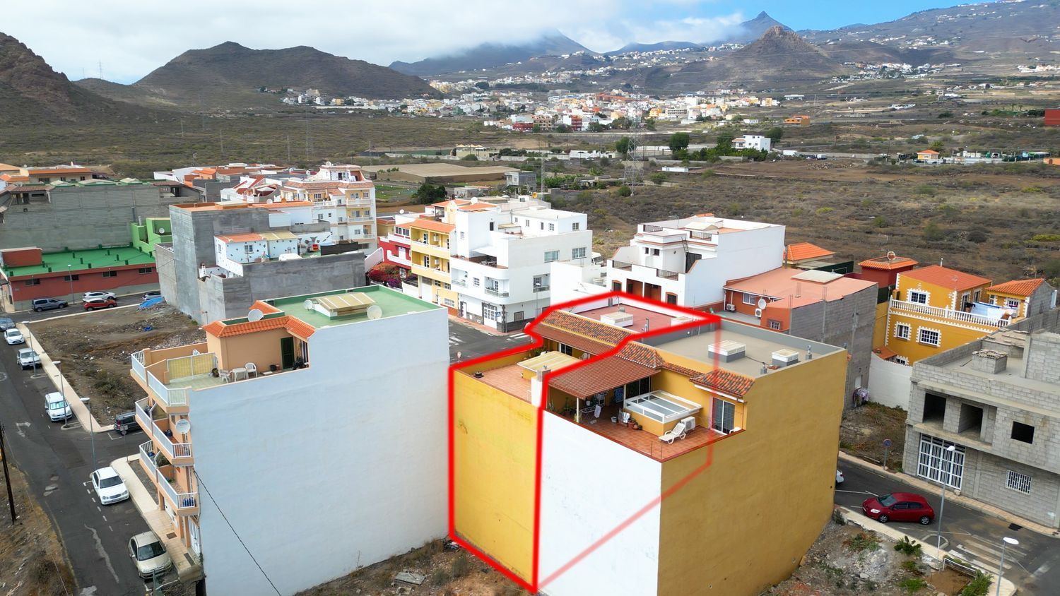 Exterior view of Building for sale in Arona