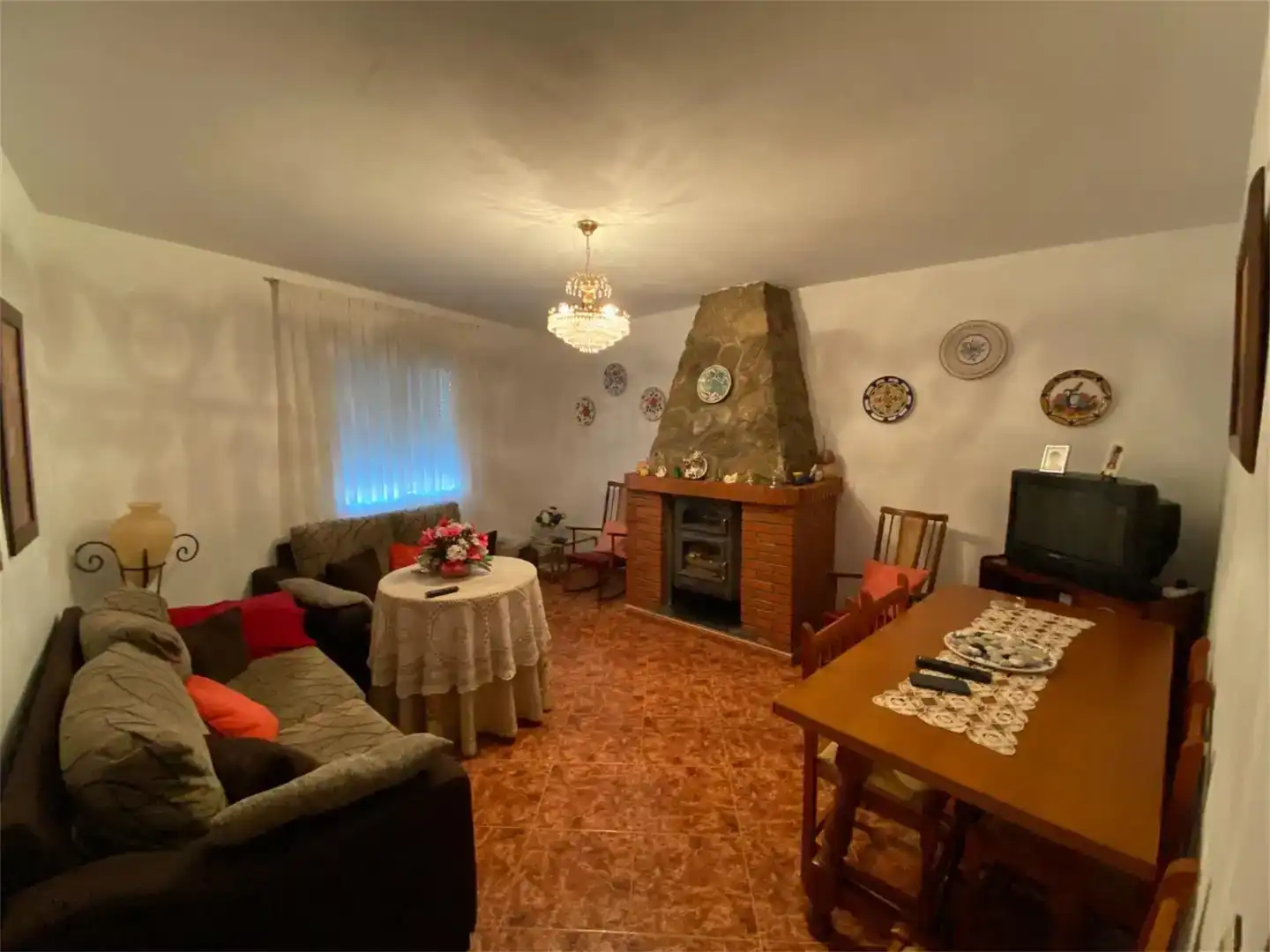 Sala d'estar de Finca rústica en venda en Bélmez de la Moraleda amb Traster, Moblat i Balcó