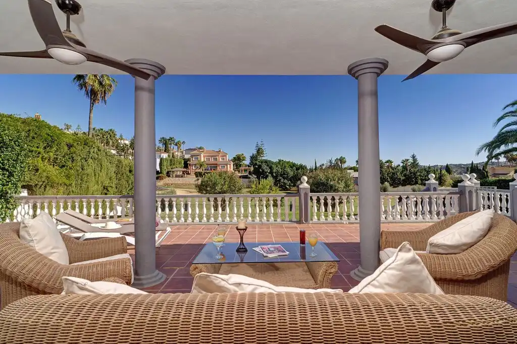 Terrassa de Casa o xalet en venda en Mijas amb Aire condicionat, Jardí privat i Terrassa