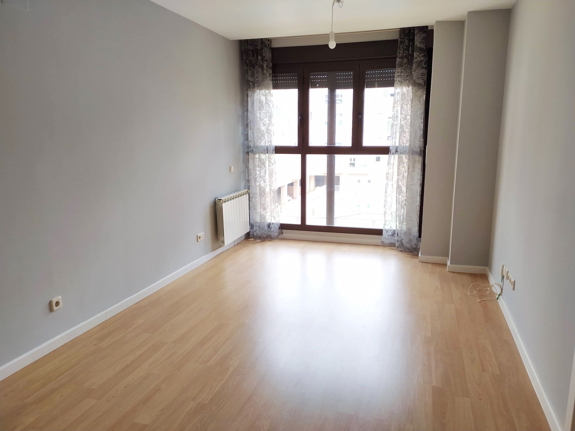 Bedroom of Flat to rent in Alcobendas  with Air Conditioner, Heating and Storage room