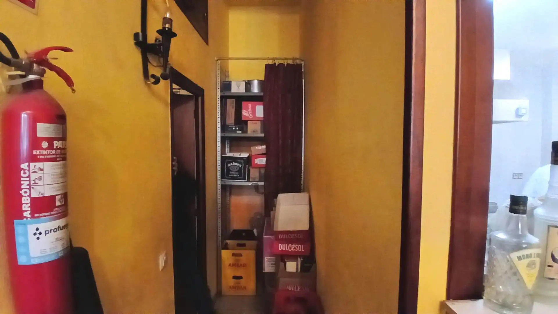 Local en venta en Valderrobres con Terraza