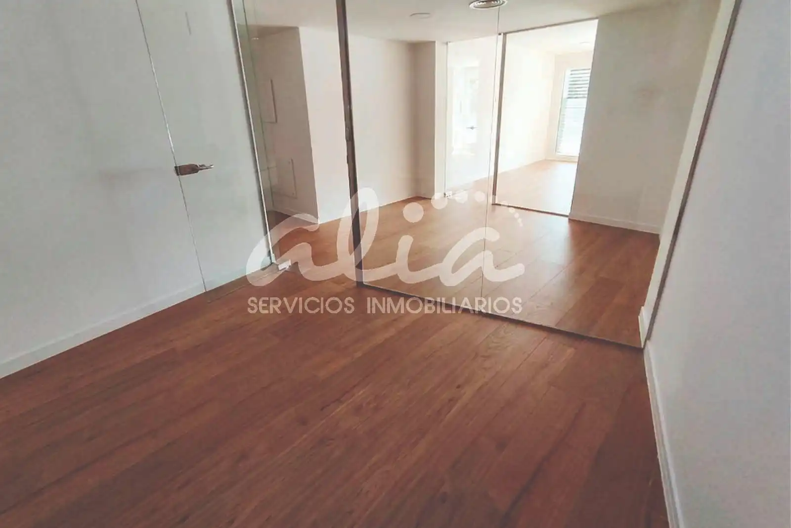 Bedroom of Office for rent in Pinto  with Air Conditioner, Heating and Terrace