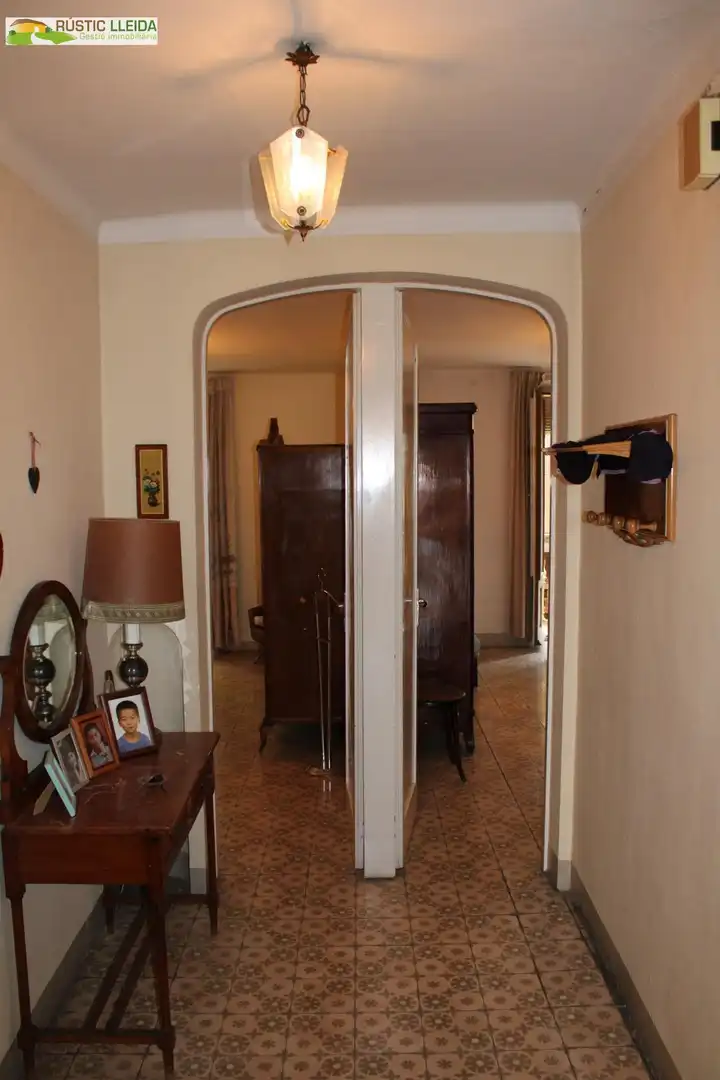 Detached homes for sale in Tàrrega